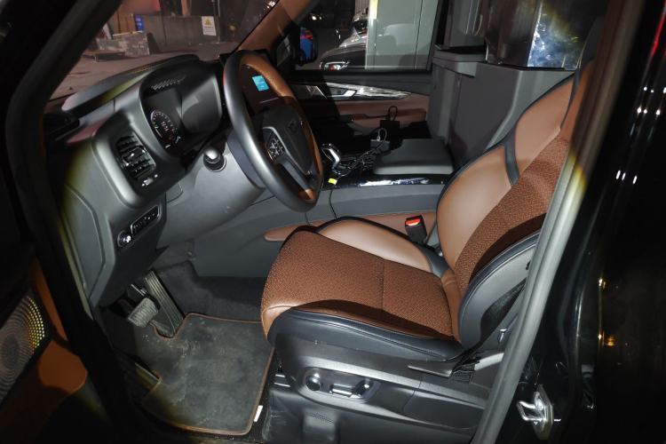 Used  TX 2022 TX5 Extended-Range Space Enjoyment Edition
