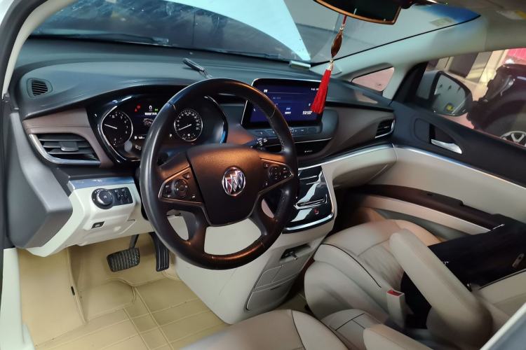 Used Buick GL8 2021 Land Cruiser Executive Class 652T Luxury Model