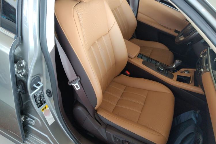 Used Lexus ES 2015 300h Comfort Edition