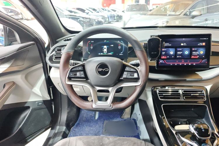 Used BYD Qin PLUS 2023 Champion Edition EV 510KM Leading Model