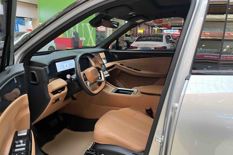 Used  L7 2025 EM-i 115km Exploration+ Edition