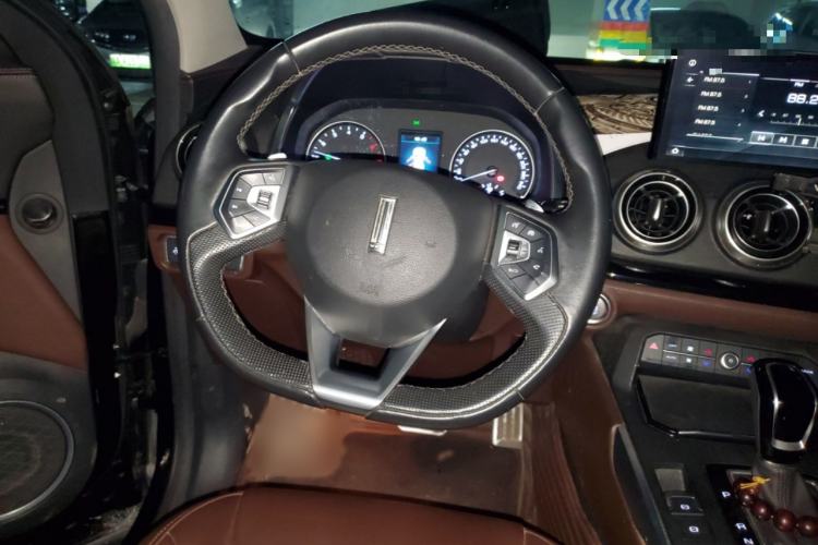 Used Wey VV5 2017 2.0T Ultra-Luxury Version
