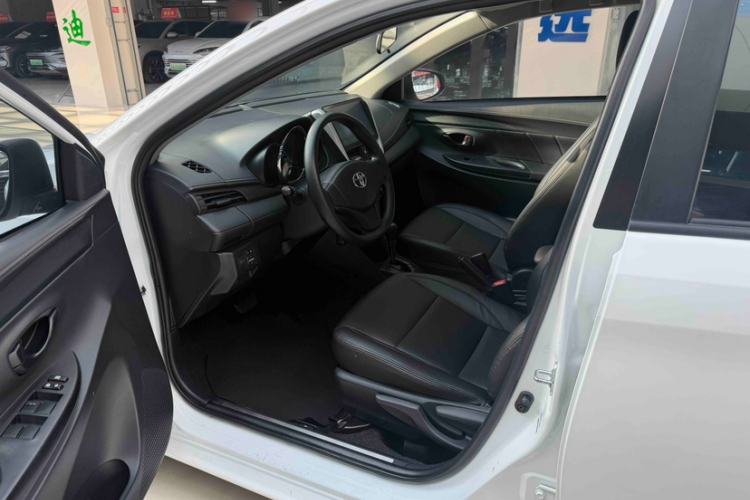 Used Toyota YARiS L 2017 1.5E CVT Dynamic Edition
