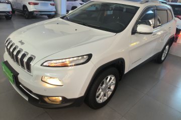 Used Jeep Cherokee 2016 2.4L Professional Smart Version