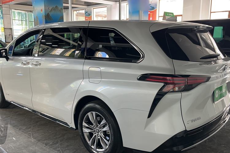 Used Toyota Sienna 2024 2.5L Hybrid Four-Wheel Drive Prestige Edition
