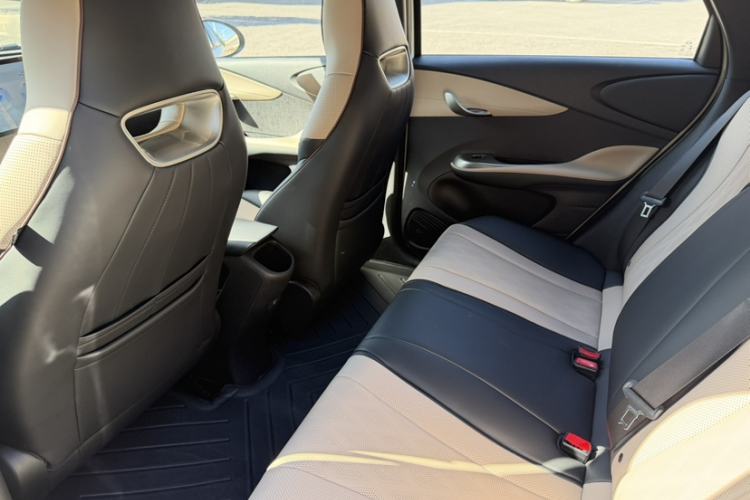 Used BYD Dolphin 2025 420km Free Edition
