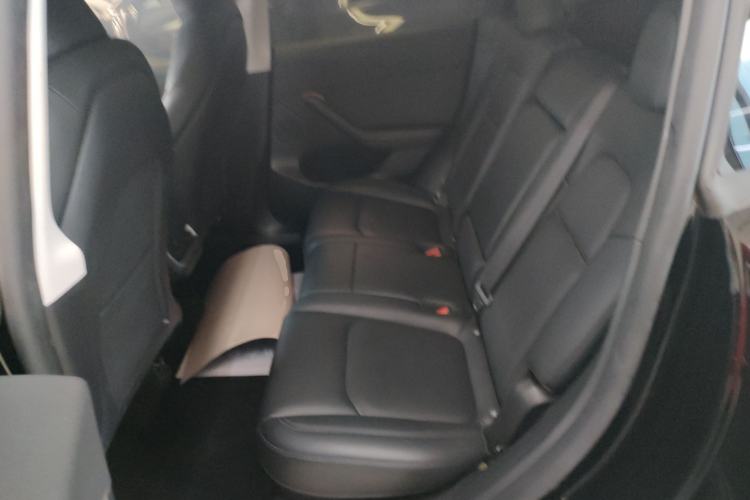 Used Tesla Model Y 2023 Long-Range All-Wheel-Drive Version
