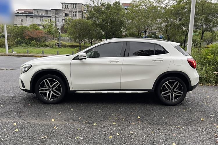 Used Mercedes-Benz GLA 2017 GLA 200 Fashion Model