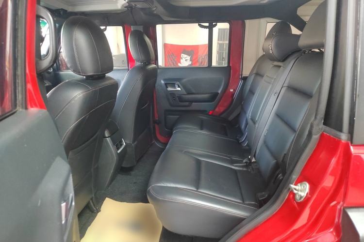 Used  BJ40 2018 40L 2.0T Manual Diesel Four-Wheel Drive Prestige Edition
