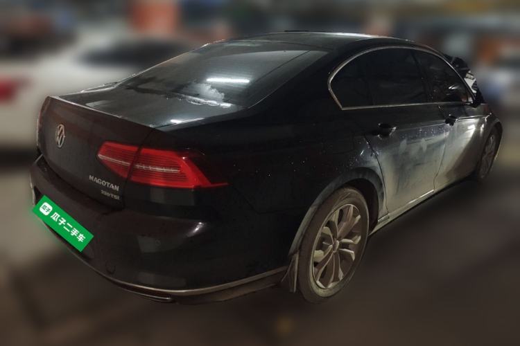 Used Volkswagen Magotan 2017 330TSI DSG Luxury Model
