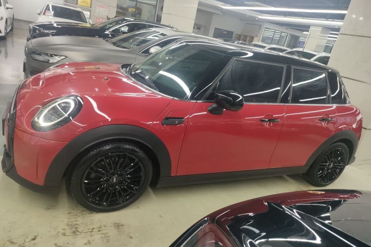 Used  MINI 2022 2.0T COOPER S Classic Edition Five-Door Version
