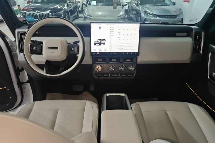 Used iCAR V23 2025 501 Four-Wheel Drive Intelligent Driving Version
