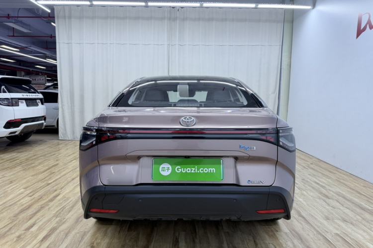 Used Toyota bZ3 2023 616 km Long-Range Premium
