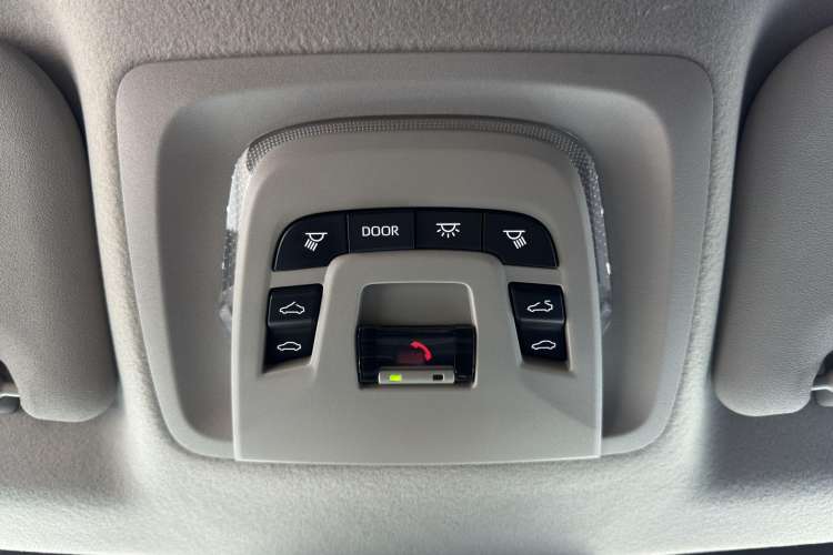 Used Toyota Levin 2023 Smart Electric Hybrid Dual-Engine 1.8L Luxury Edition
