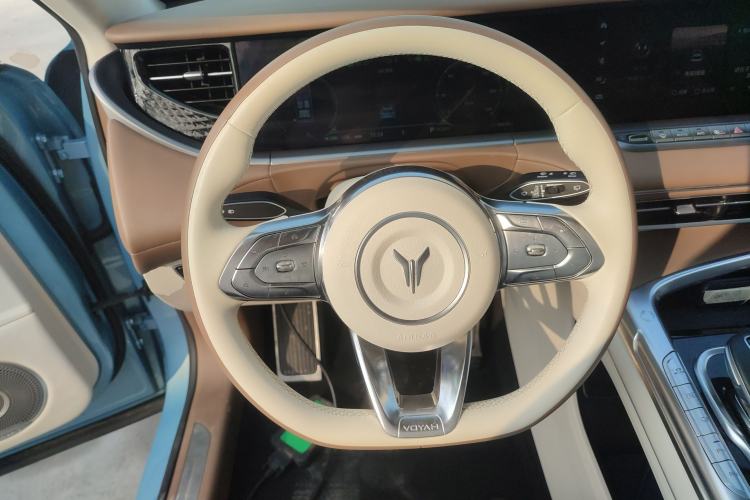 Used VOYAH FREE 2021 Four-Wheel Drive Standard All-Electric Exclusive Luxury Package
