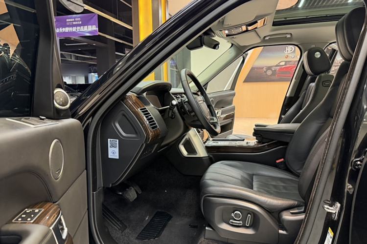 Used Land Rover Range Rover 2017 3.0 SC V6 Vogue SE Long-Wheelbase Edition
