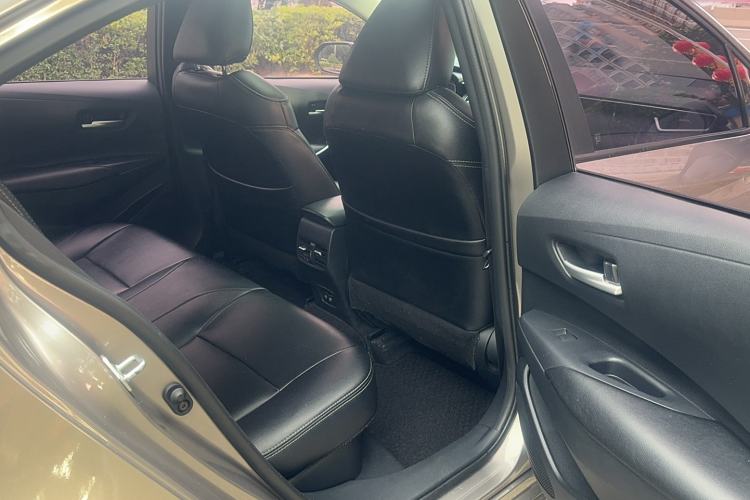 Used Toyota Corolla 2021 Dual-Motor 1.8L E-CVT Elite Edition
