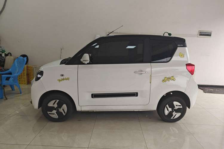 Used  Yuanbao 2022 Smart Version
