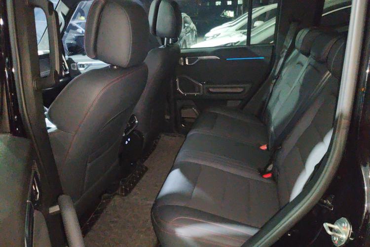 Used JETOUR Traveler 2023 2.0T All-Wheel Drive CrossPRO+