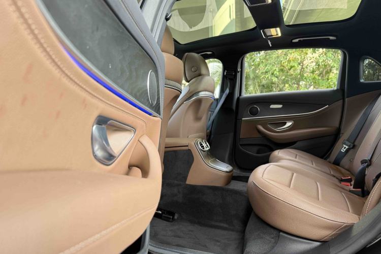 Used Mercedes-Benz E-Class New Energy 2023 E 350 e L Plug-in Hybrid Sports Sedan