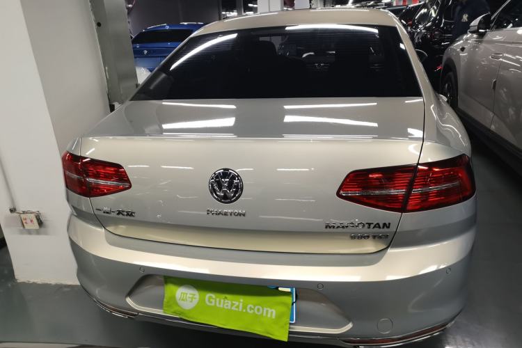 Used Volkswagen Magotan 2018 Facelift 330TSI DSG Luxury Model
