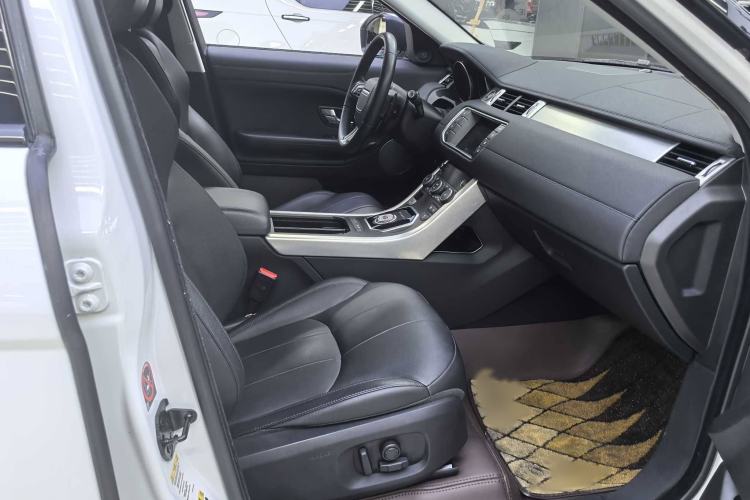 Used Land Rover Range Rover Evoque 2017 2.0T SE Smart Glow Edition
