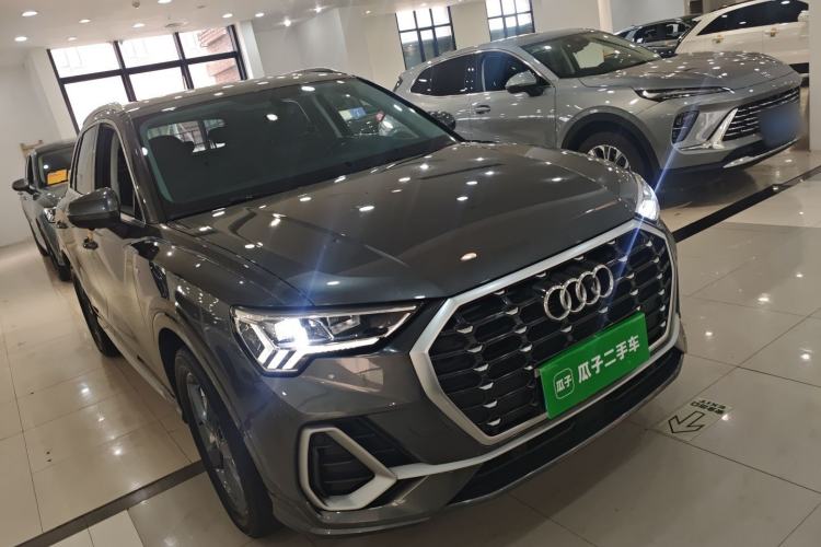 Used Audi Q3 2020 35 TFSI Fashion Dynamic Model

