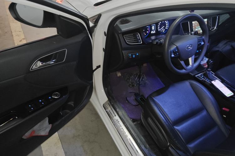 Used Hyundai Mistra 2014 1.8L Automatic Smart GLS
