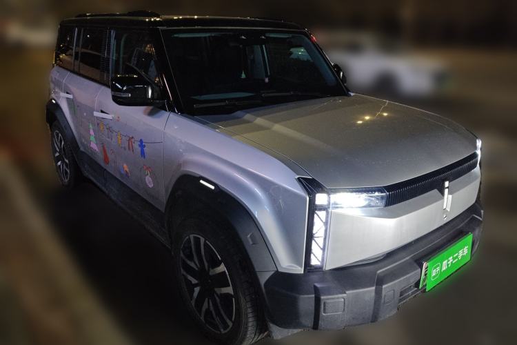 Used  03 2024 472km Four-Wheel Drive Long-Range Intelligent Advanced Version
