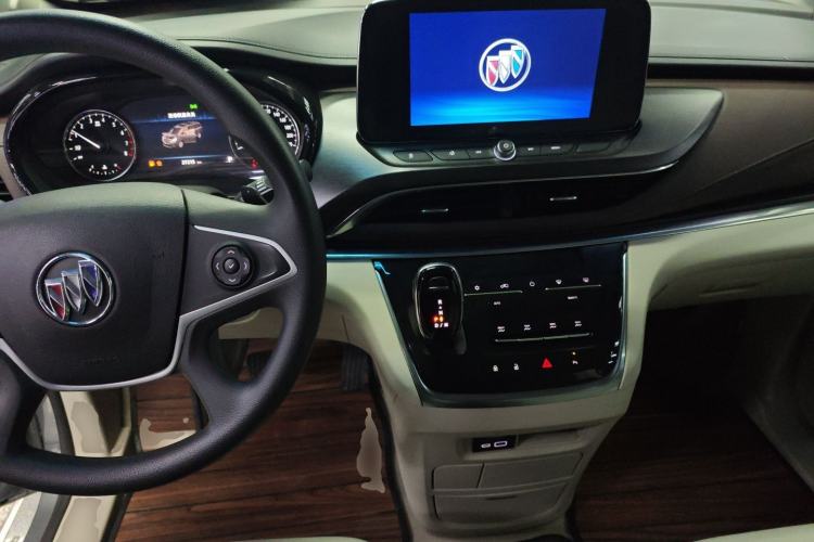 Used Buick GL8 2021 Land Cruiser Executive Class 652T Comfort Model
