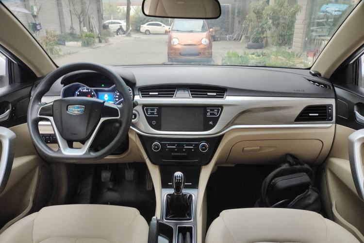Used Geely Auto Emgrand 2017 Sedan Million Edition 1.5L Manual Fashion Model