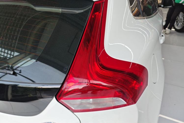 Used Volvo V40 2015 1.6T Zhiya Edition