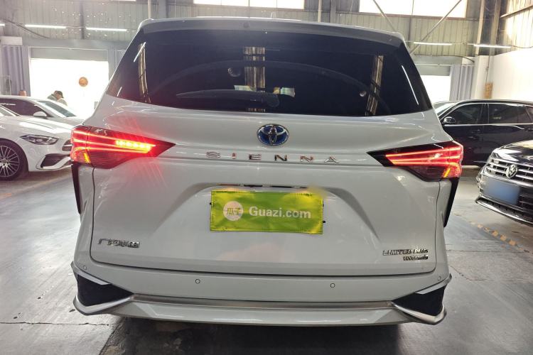 Used Toyota Sienna 2021 2.5L Hybrid Ultimate Edition
