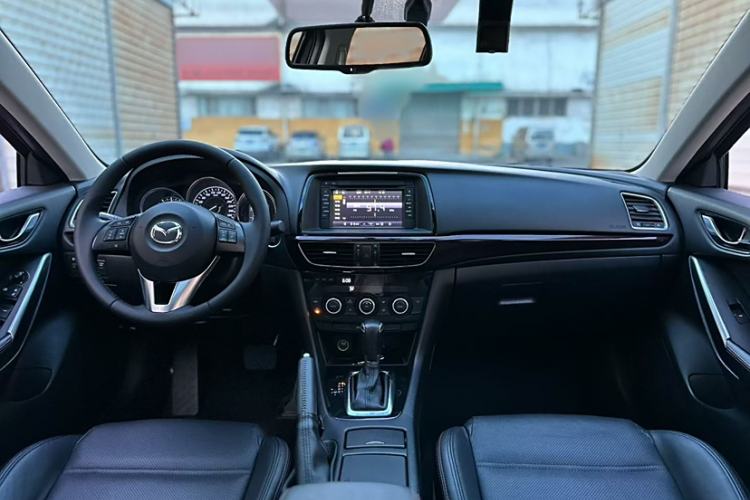 Used Mazda Atenza 2015 2.0L Blue Sky Luxury Edition
