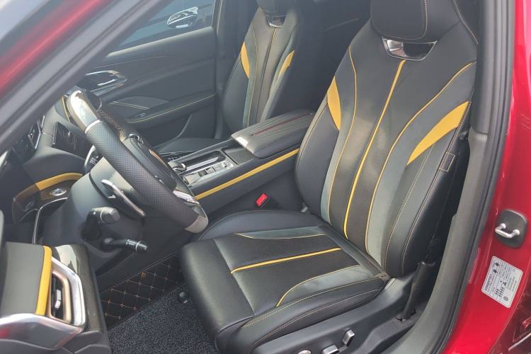 Used Hongqi H6 2023 2.0T ZhiZhen Edition
