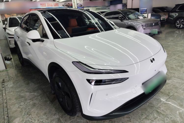 Used ONVO L60 2024 60 kWh Rear-Drive Version
