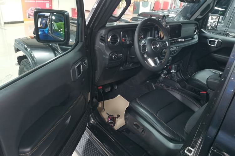 Used  Wrangler 2024 2.0T Sahara Four-Door Edition
