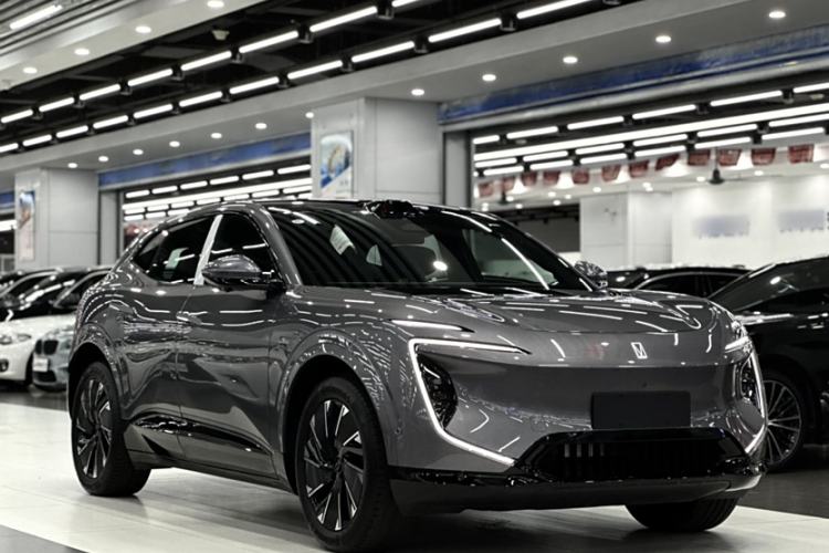 Used  07 2024 Max Pure Electric Edition
