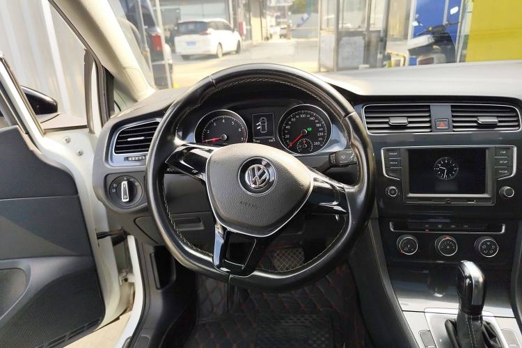 Used Volkswagen Golf 2017 230TSI Automatic Comfort Edition – Celebrating Milestone of One Million Units