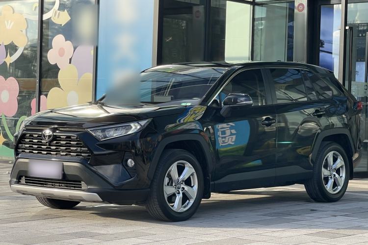 Used Toyota RAV4 2022 2.0L CVT Two-Wheel Drive Fashion Plus Edition
