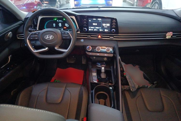 Used Hyundai Elantra 2023 1.5L CVT GLX Elite Edition