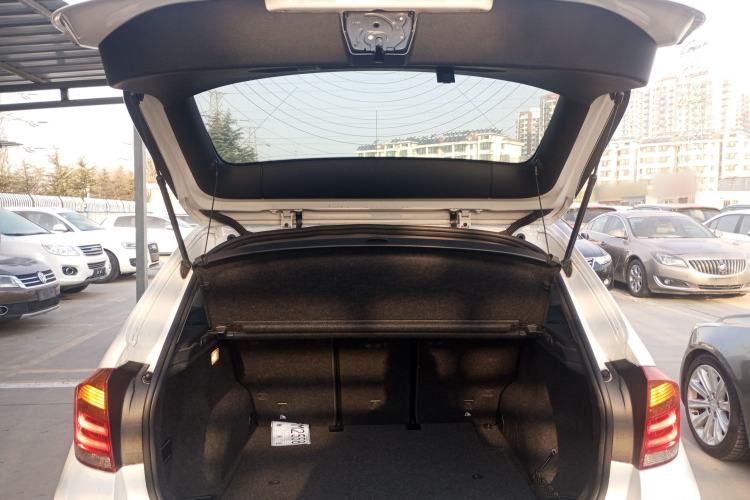 Used BMW X1 2014 sDrive18i Leading Model
