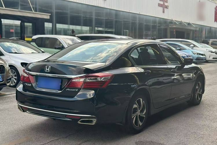 Used Honda Accord 2016 2.0L Comfort Edition
