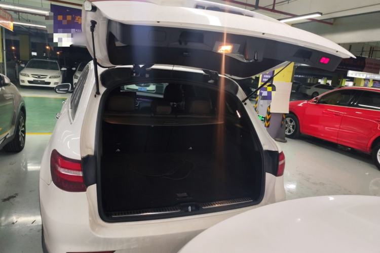 Used Mercedes-Benz GLC 2019 GLC 260 L 4MATIC Dynamic Model