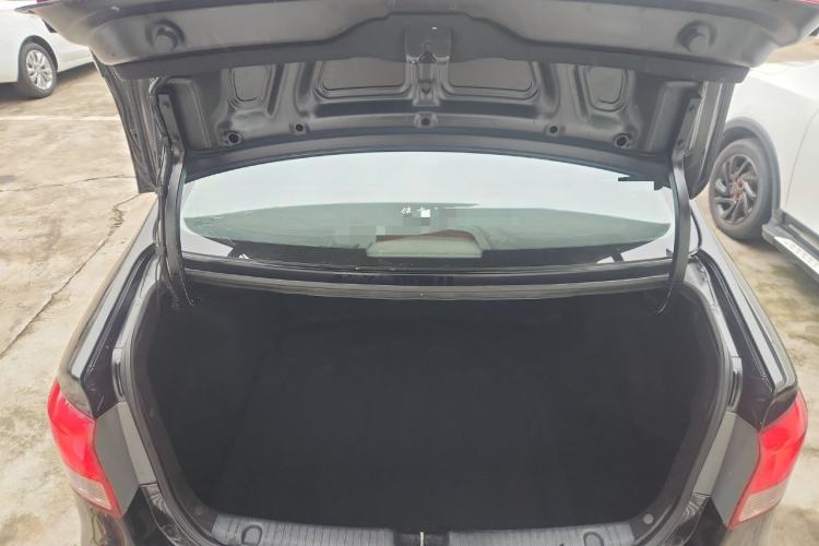 Used Kia K2 2015 Sedan 1.4L MT GLS