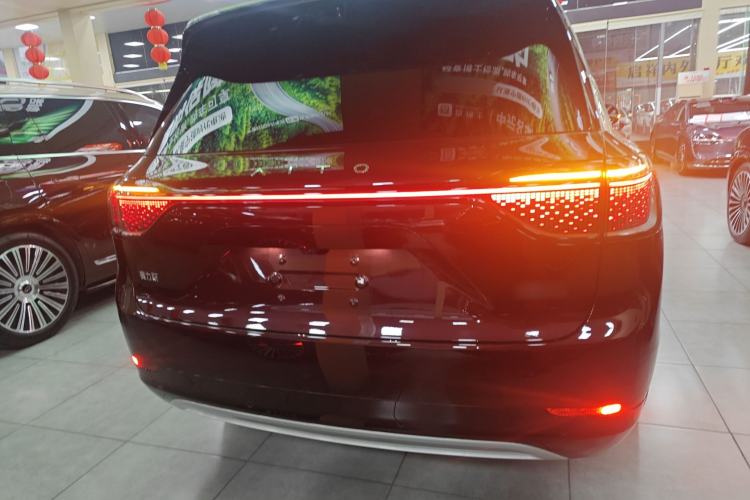 Used Hima AITO M9 2025 Extended-Range Ultra Version 52 kWh 5-Seater Edition