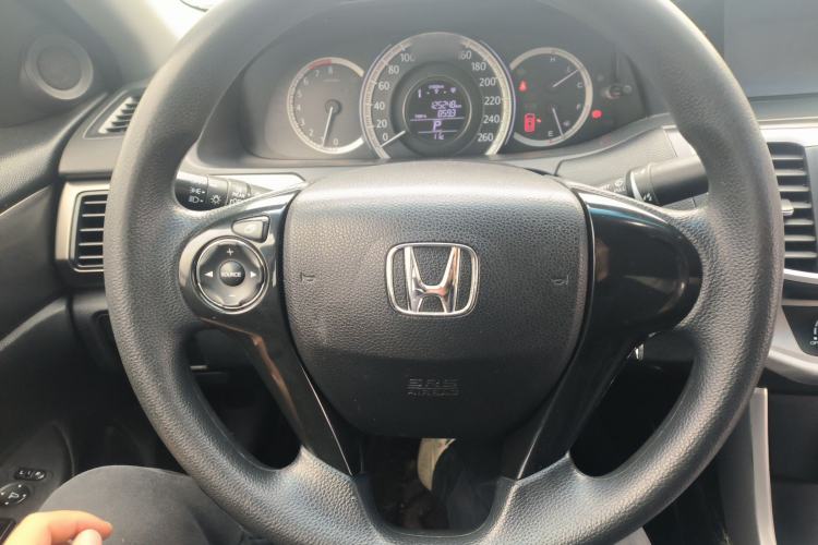 Used Honda Accord 2015 2.0L LX Comfort Edition
