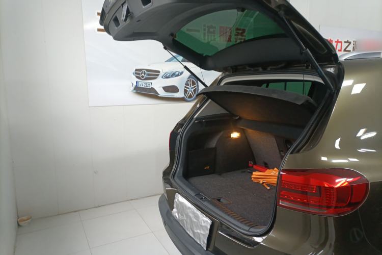 Used Volkswagen Tiguan 2015 1.8TSI Automatic All-Wheel-Drive Luxury Model
