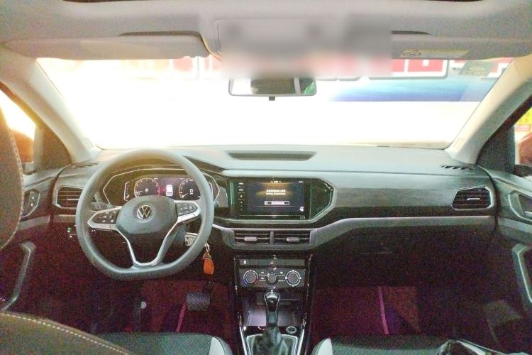 Used Volkswagen Tacqua 2020 1.5L Automatic Yue
