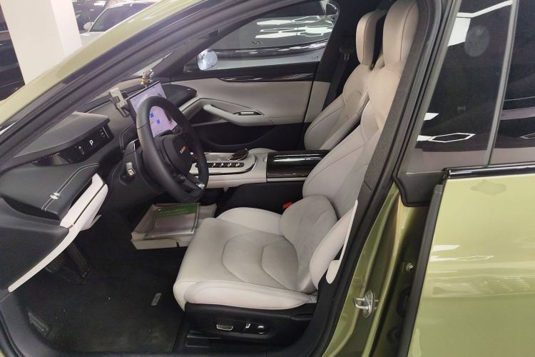 Used  SU7 2024 Rear-Drive Ultra-Long Range Advanced Pro-Level Intelligent Driving Version
